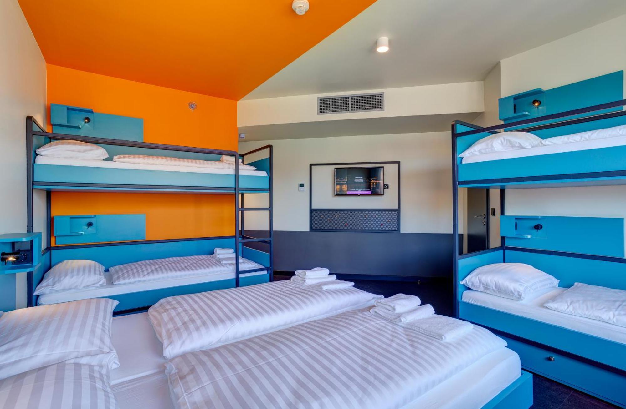 Meininger Great Market Hall Hotel 3*